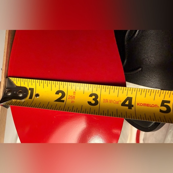 NEW Christian Louboutin Black Leather Logo Slides Sandals| EU 38 (US 7.5–8) - Picture 8 of 8